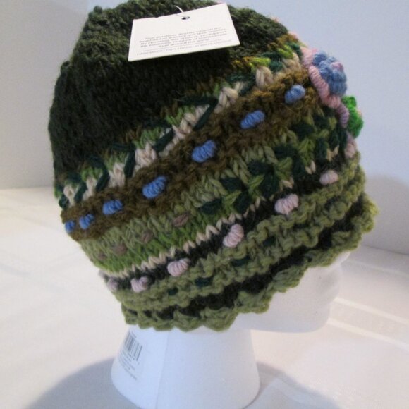 🌸🪶☮️Handcrafted Sadie Beanie – Made in Nepal - Picture 3 of 7